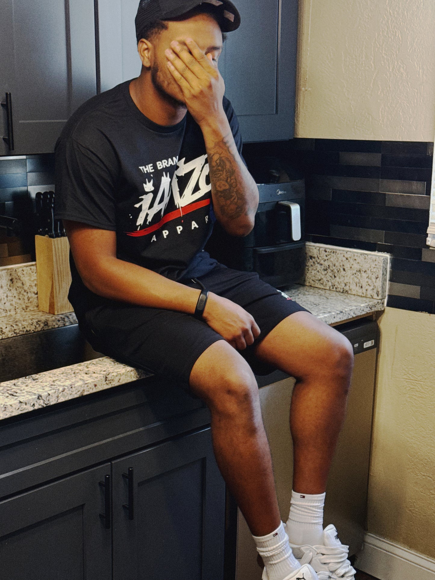 The Brand iAMZOE Signature Tee – Black